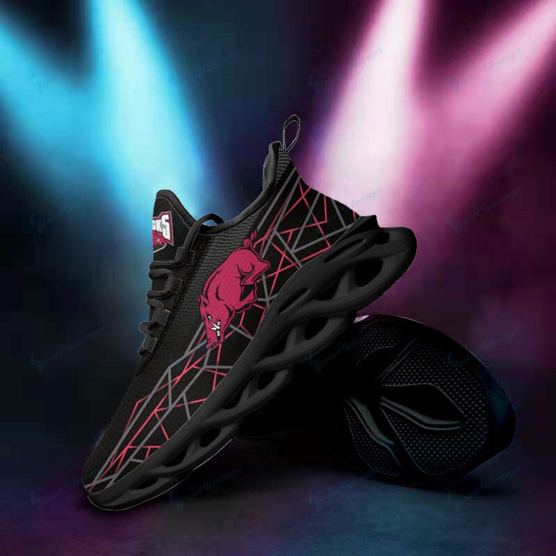 Arkansas Razorbacks Max Soul YZ Running Sneakers 72